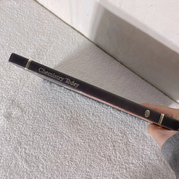 Vintage  Chemistry Today Hardcover The World Book Encyclopedia Of Science - Picture 7 of 10